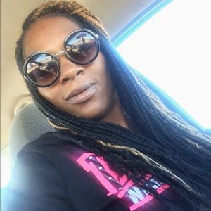 Meet your Posher, Qiana